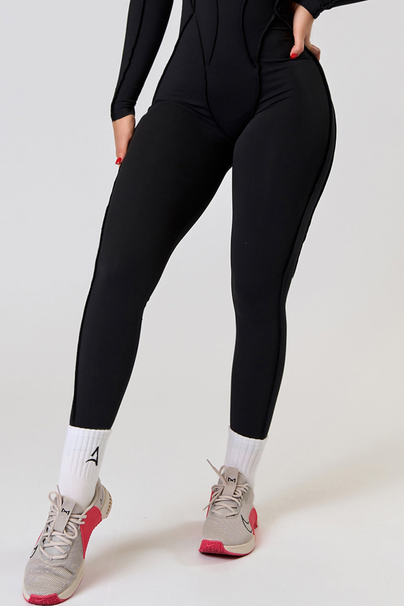 BODY TRACE LONG Kombinezon Czarny