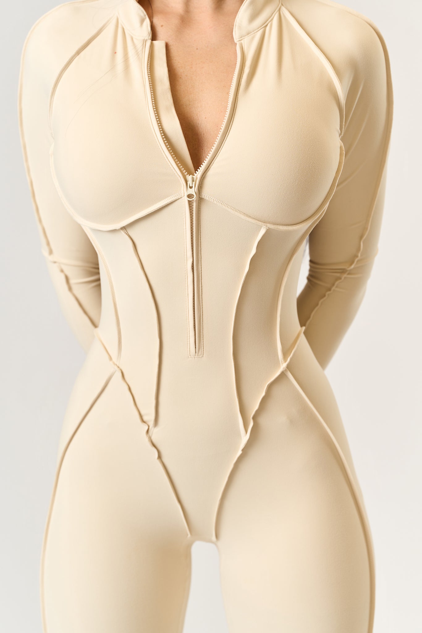 GLAM FIT LONG Jumpsuit Beige