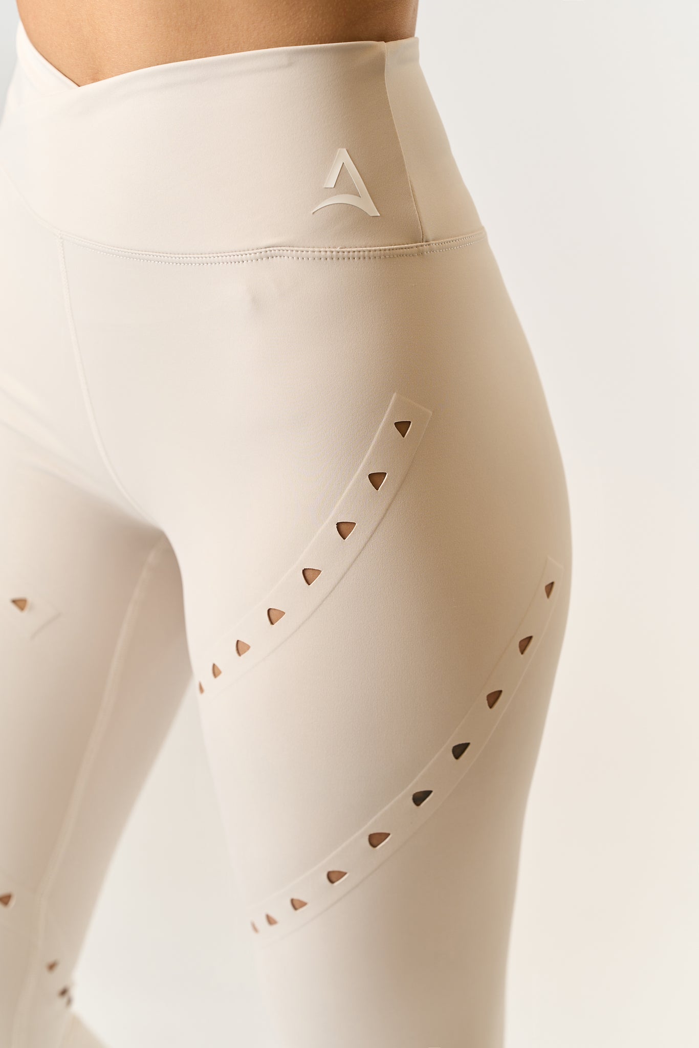 SOFT AURORA Leggings Beige