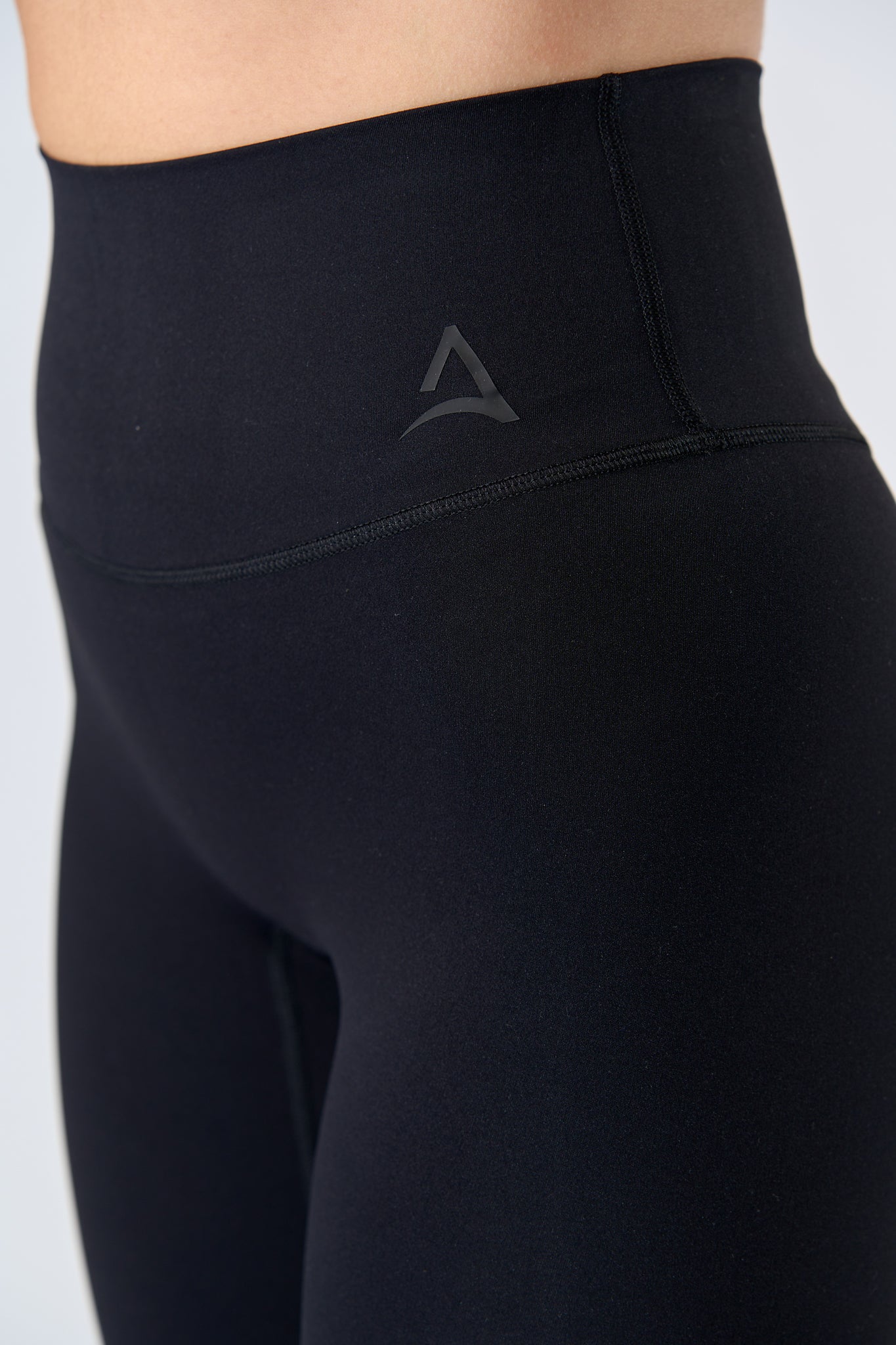 Rajstopy SOFT BY LUXURY Czarne Logo Czarne