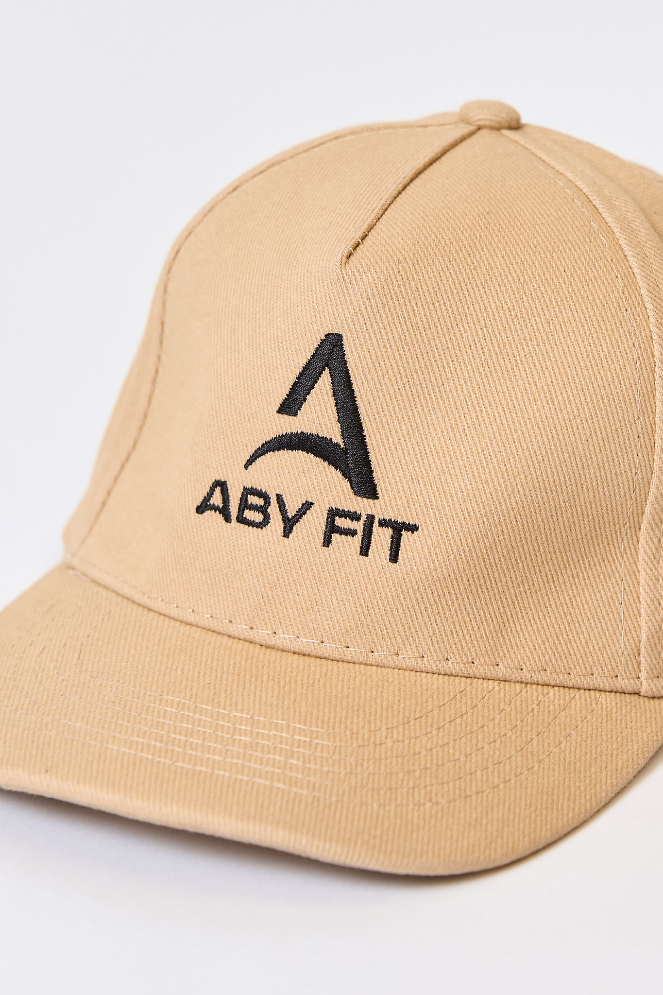 CZARNE LOGO Czapka beżowa