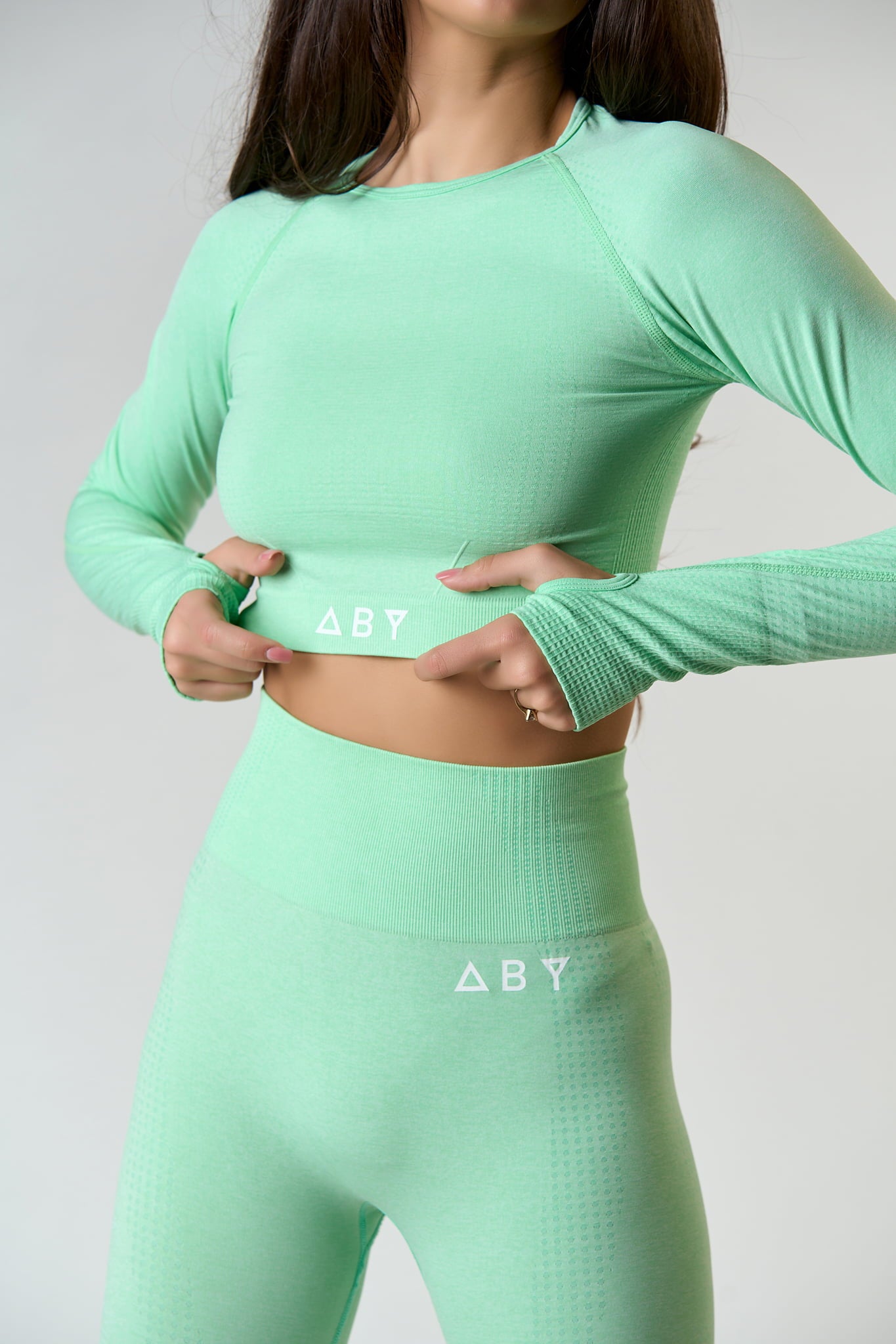 #Culoare_Verde-Deschis