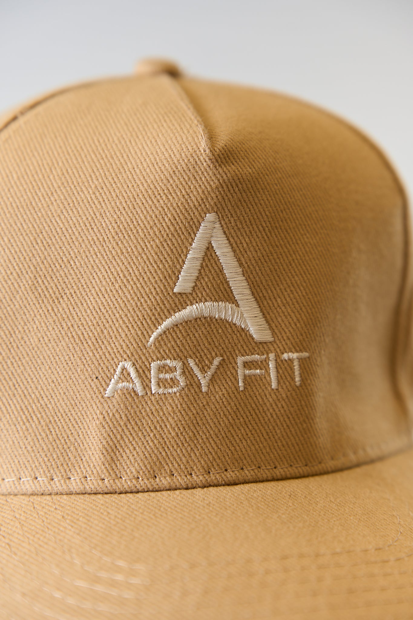 WHITE LOGO Beige cap