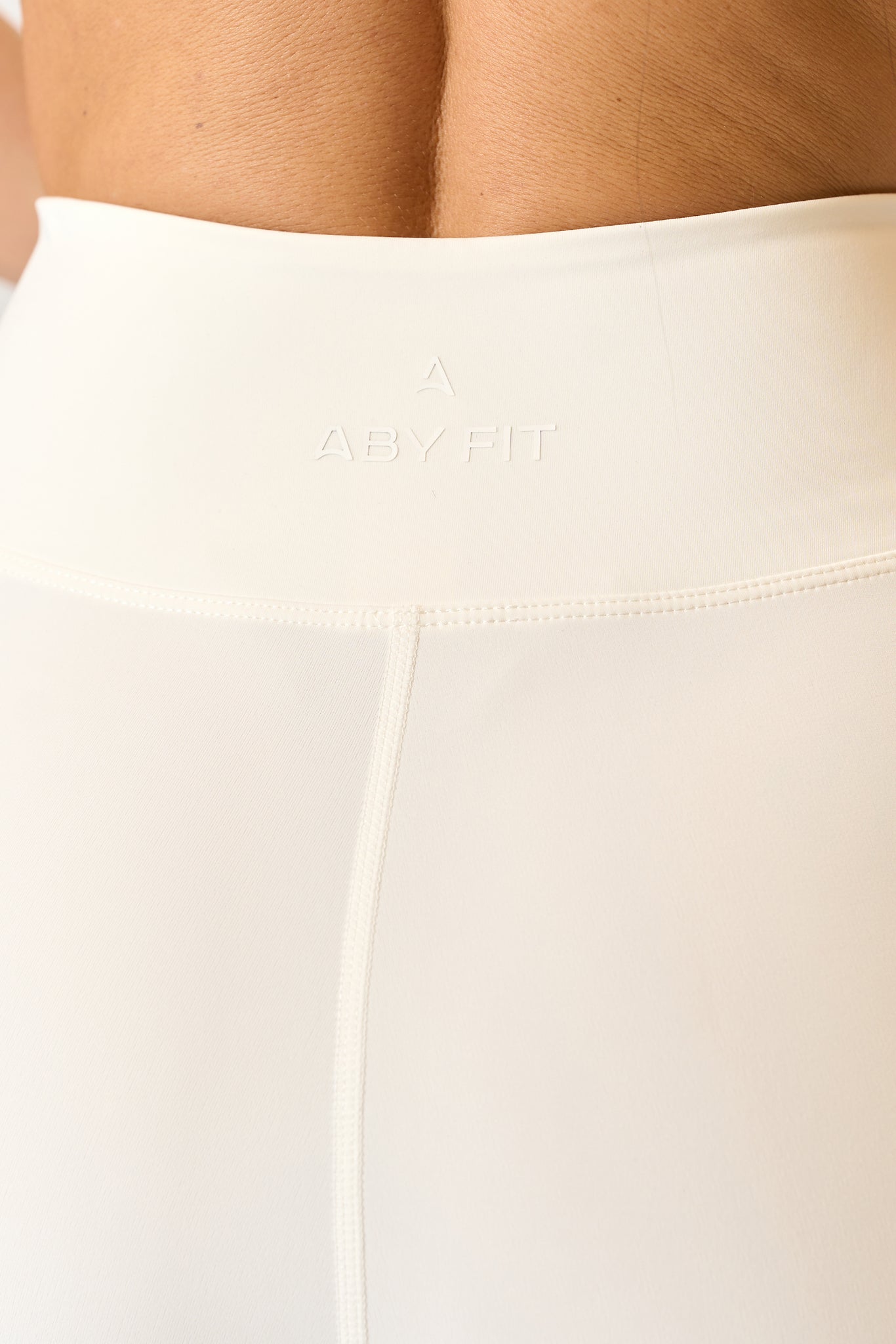 Rajstopy SOFT ELARA białe