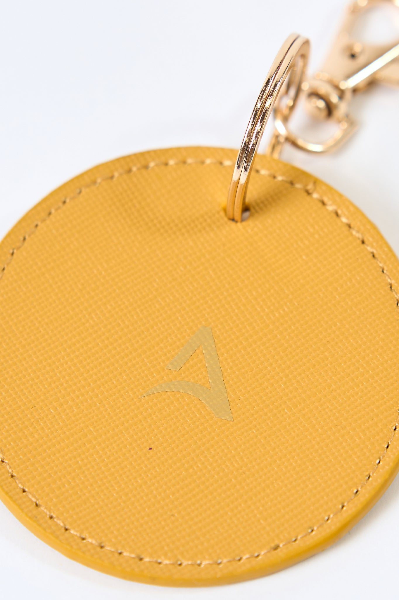 ROUND MATCH Keychain Yellow