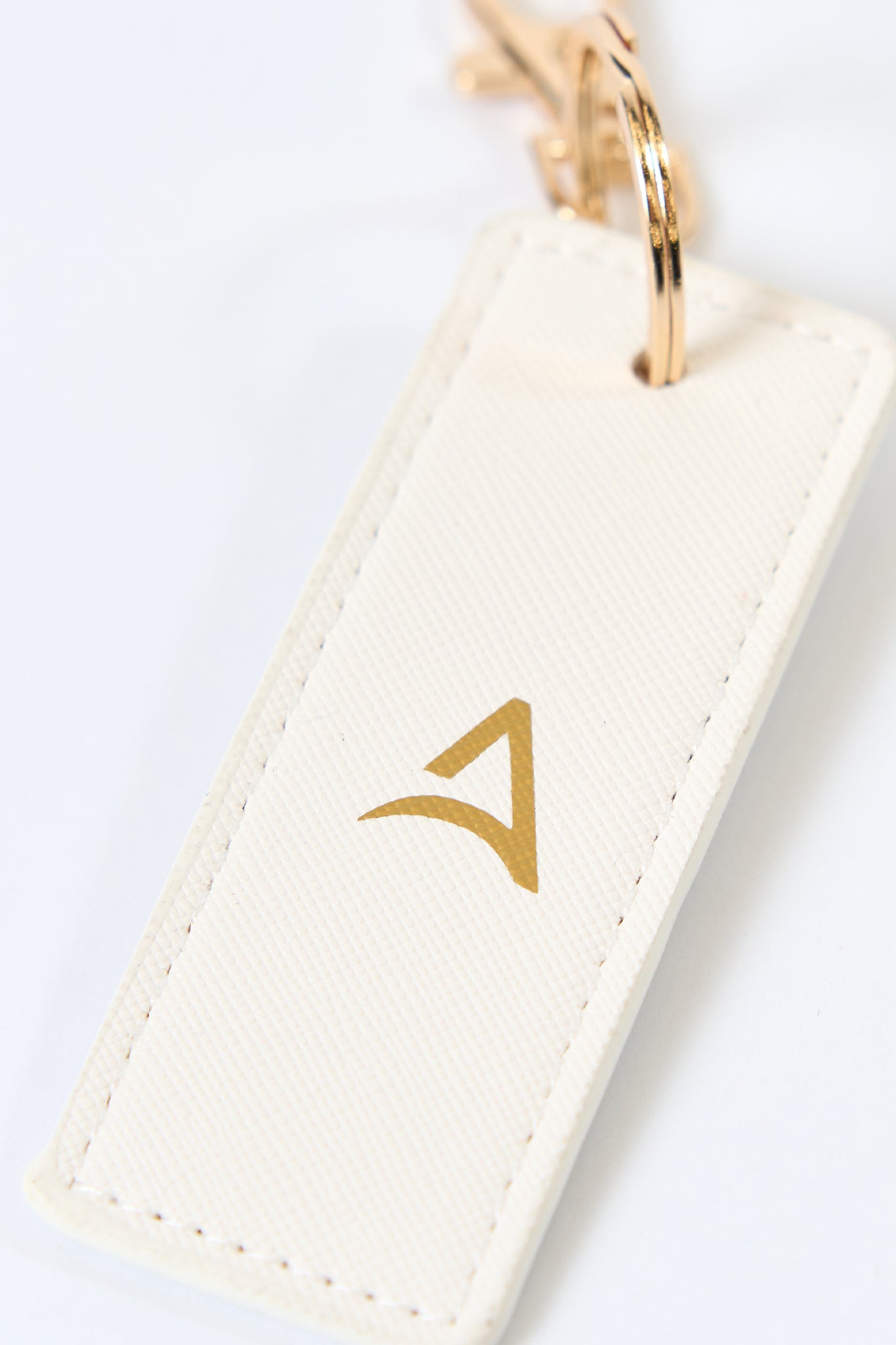 Brelok MACH TAG biały